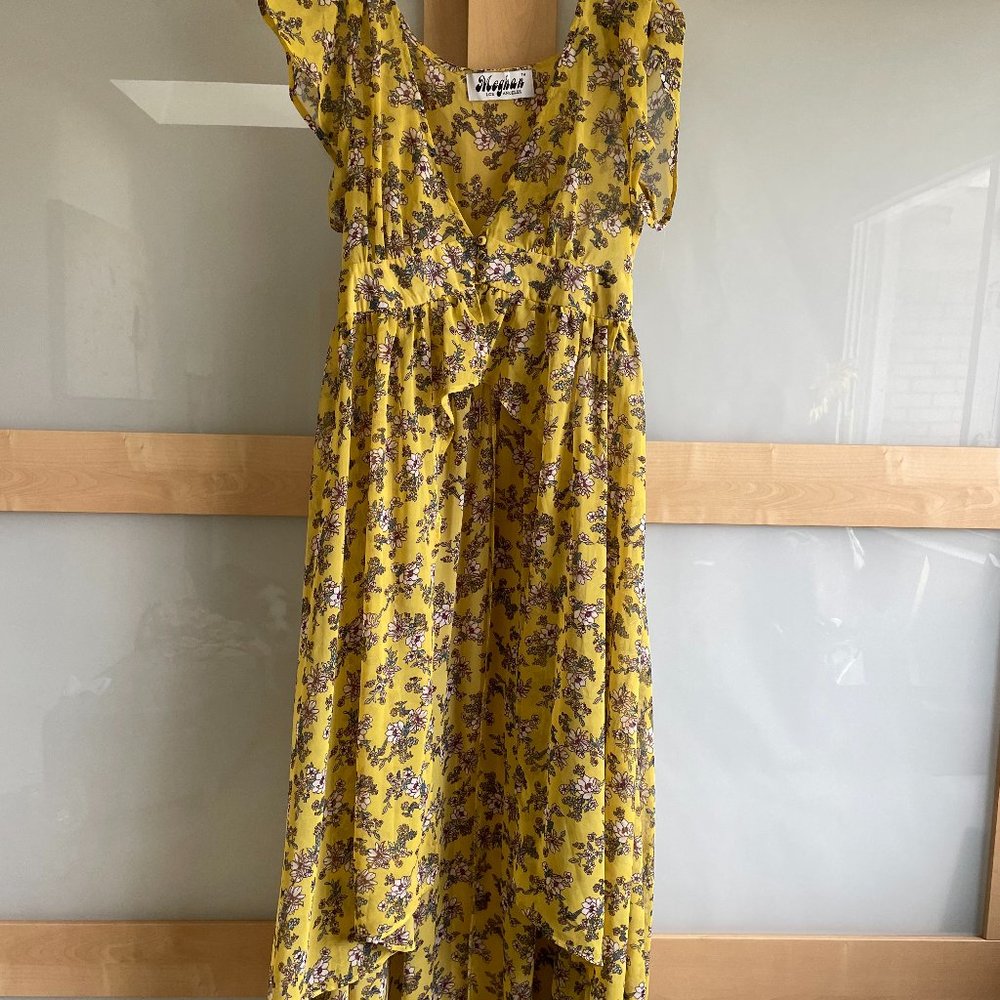 Meghan LA Womens Floral Petal Maxi Blouse V Neck Flutter Sleeves Front Button M